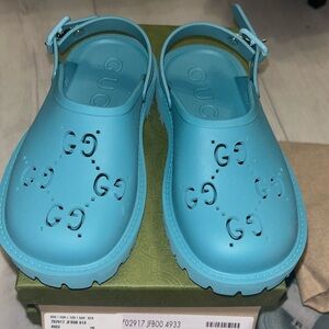 BRAND NEW GUCCI KIDS CLOGS